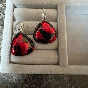 Pair of Enanel Pierced Earrings (Sterling silver) by SOHO.